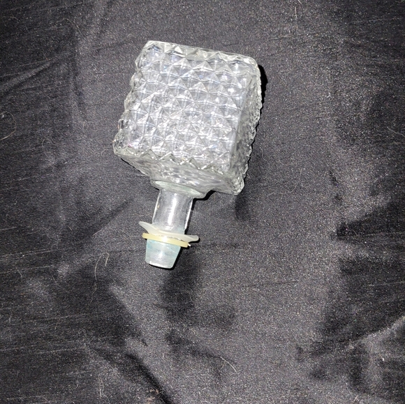 Vintage Prohibition Liquor Decanter - Picture 4 of 5